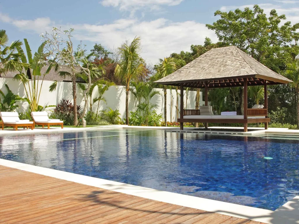 08-Villa Asante – Pool and bale_11zon Villa Asante - Villa Gallery