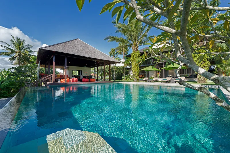 bendega-nui-pool-view-to-outdoor-living-bale Villa Bendega Nui - Villa Gallery