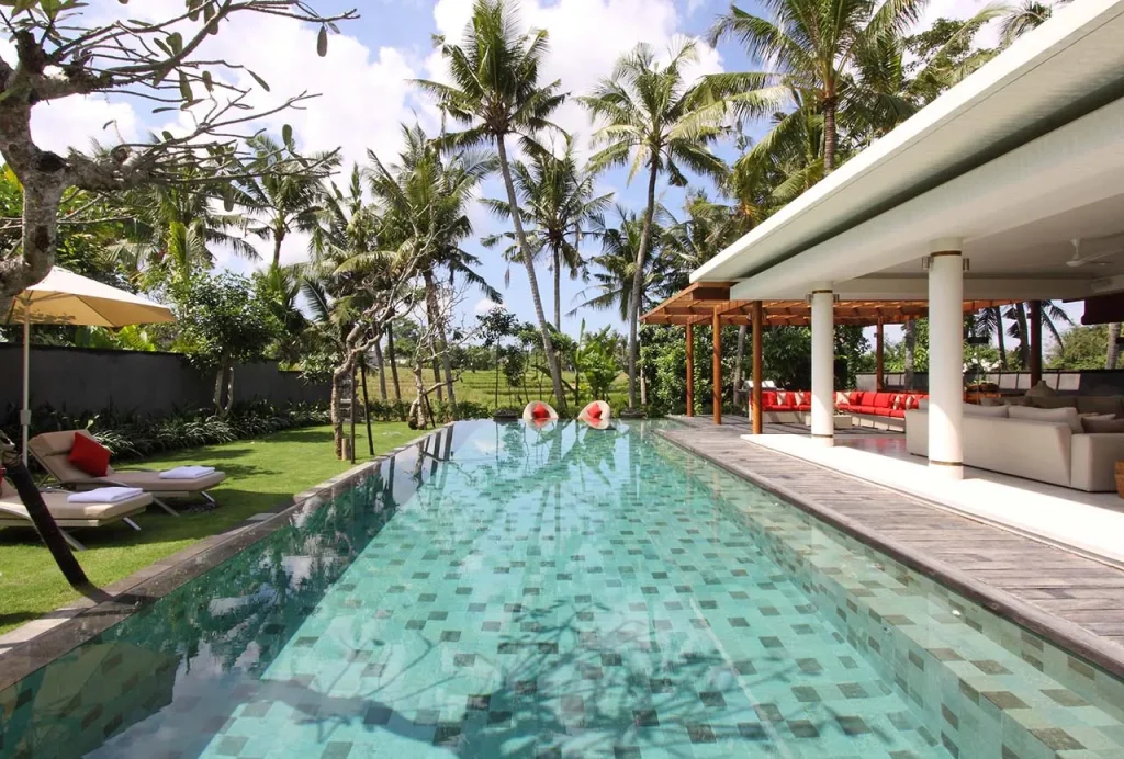 Villa-Dewi-Sri-Pool-and-lawn Villa Canggu Collection - Villa Gallery