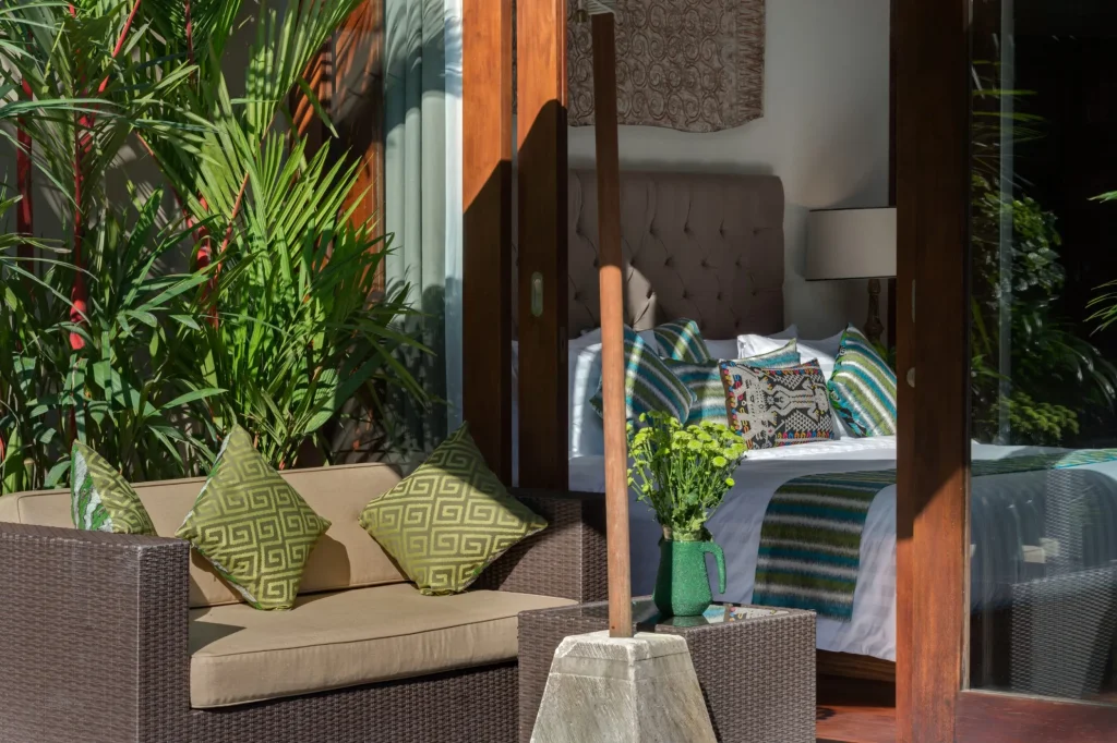 Eshara II – Master bedroom sitting area Villa Eshara Lima - Villa Gallery