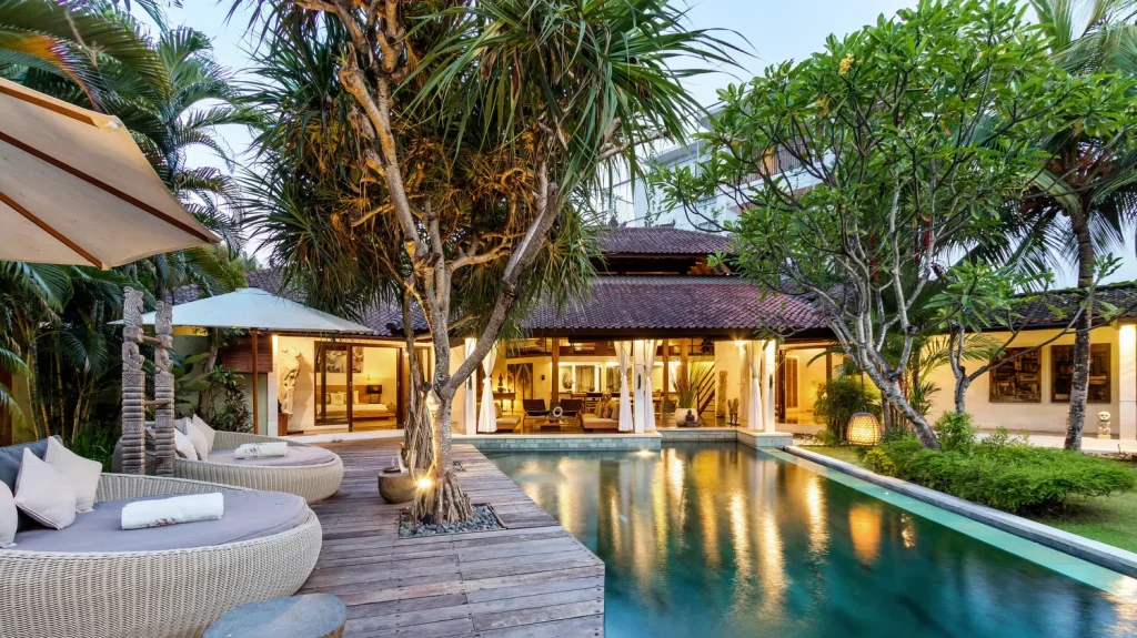 villa-shantika-58-shantika-pool-night-f-5c2c74b14ee83 Villa Shantika - Villa Gallery