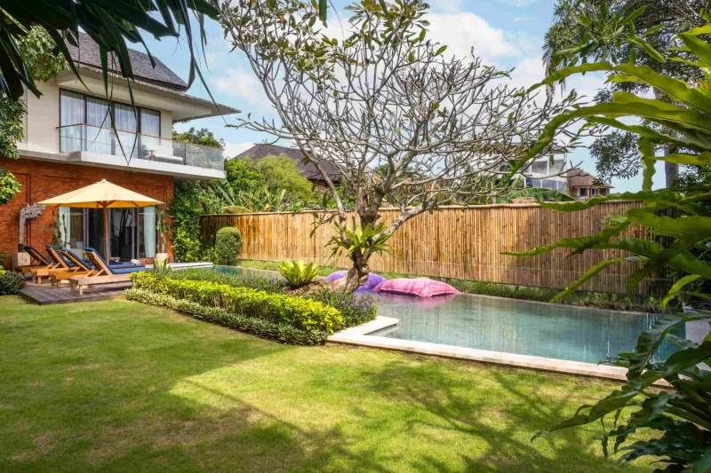 Kimaya pool bamboo fence 1_11zon Bali Villa