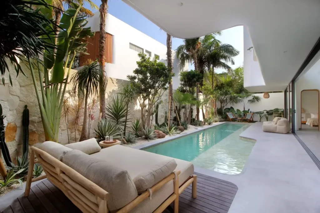 0a0 – Villa Jipsi One_14_11zon Bali Villa
