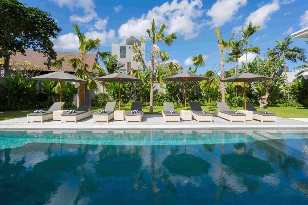 Amenara_Pool + Sun Loungers_11zon Bali Villas Poolside