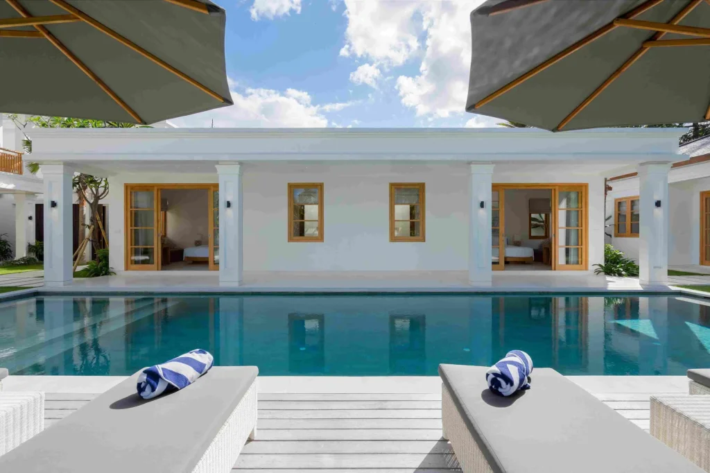 Amenara_Poolside Rooms Exterior Overview_11zon Bali Villas Poolside