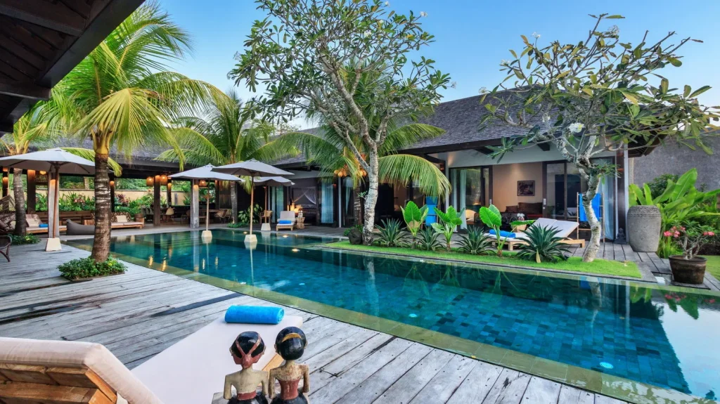 villa-emile-25-pool-deck-a-5b29bff26da50 Villa Emile Estate Bingin - Villa Gallery