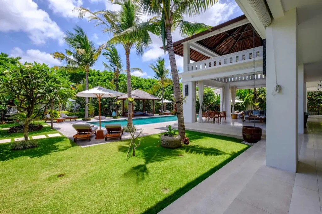 villa-tjitrap-best-luxury-villa-seminyak-bali-18-1030×687 Villa Tjitrap - Villa Gallery