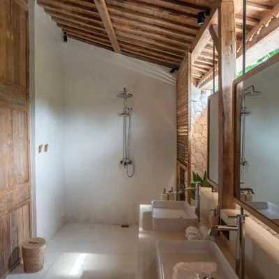 Copy of Bathroom_Bedroom 1.2_2_11zon_11zon Villa Almerya Estate Bingin - Villa Gallery