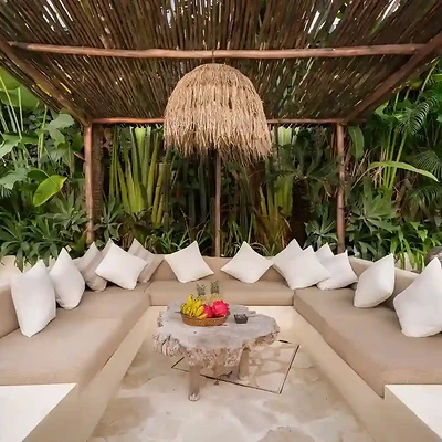 Villa Xanadu Pererenan - Bali Villa